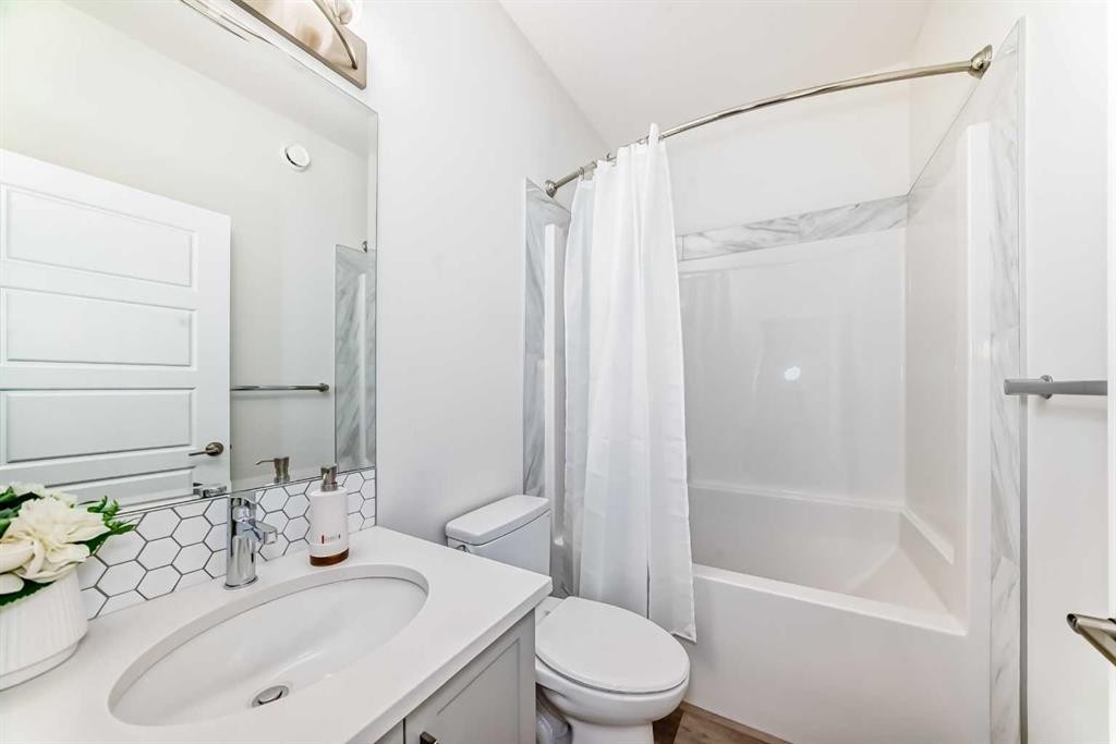 453 Corner Meadows Way Ne, Calgary, AB