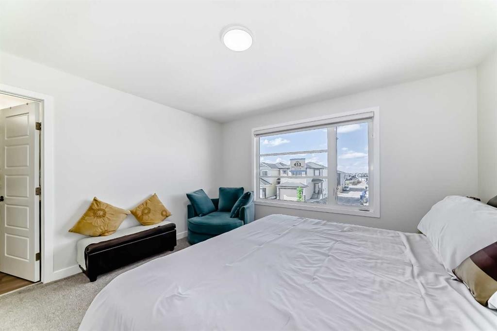 453 Corner Meadows Way Ne, Calgary, AB