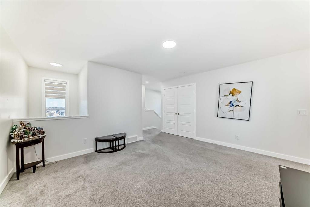 453 Corner Meadows Way Ne, Calgary, AB