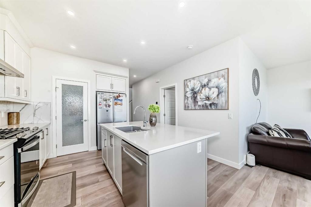 453 Corner Meadows Way Ne, Calgary, AB