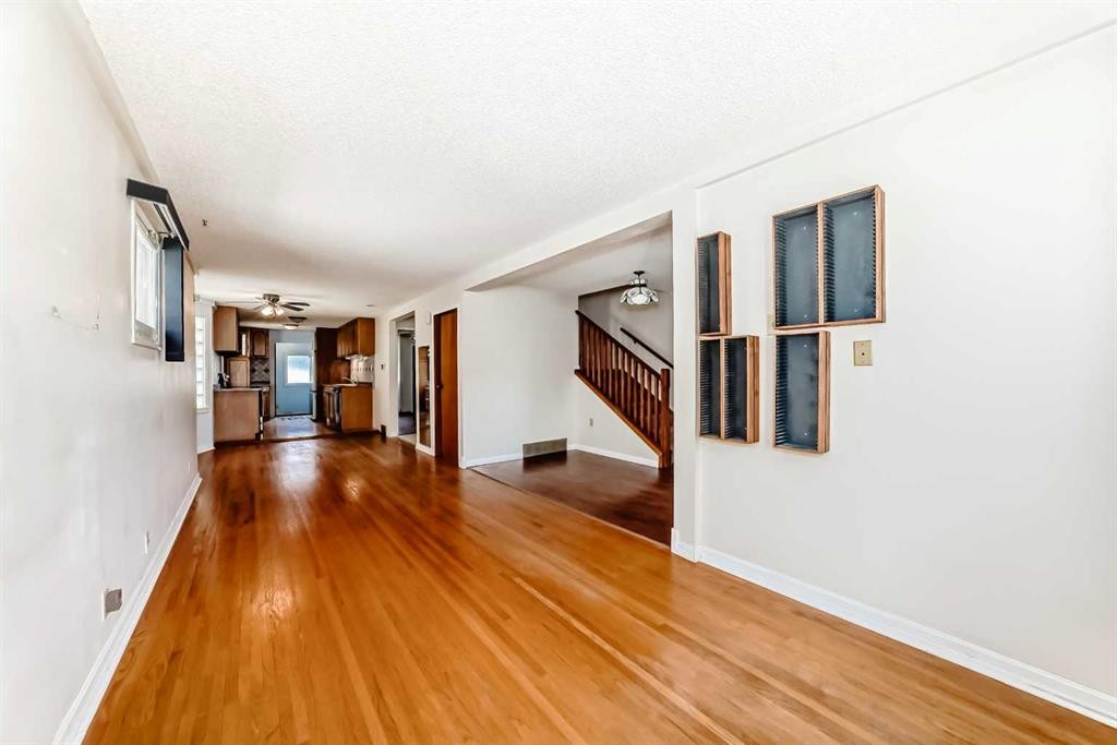 334 3 Avenue Ne, Calgary, AB