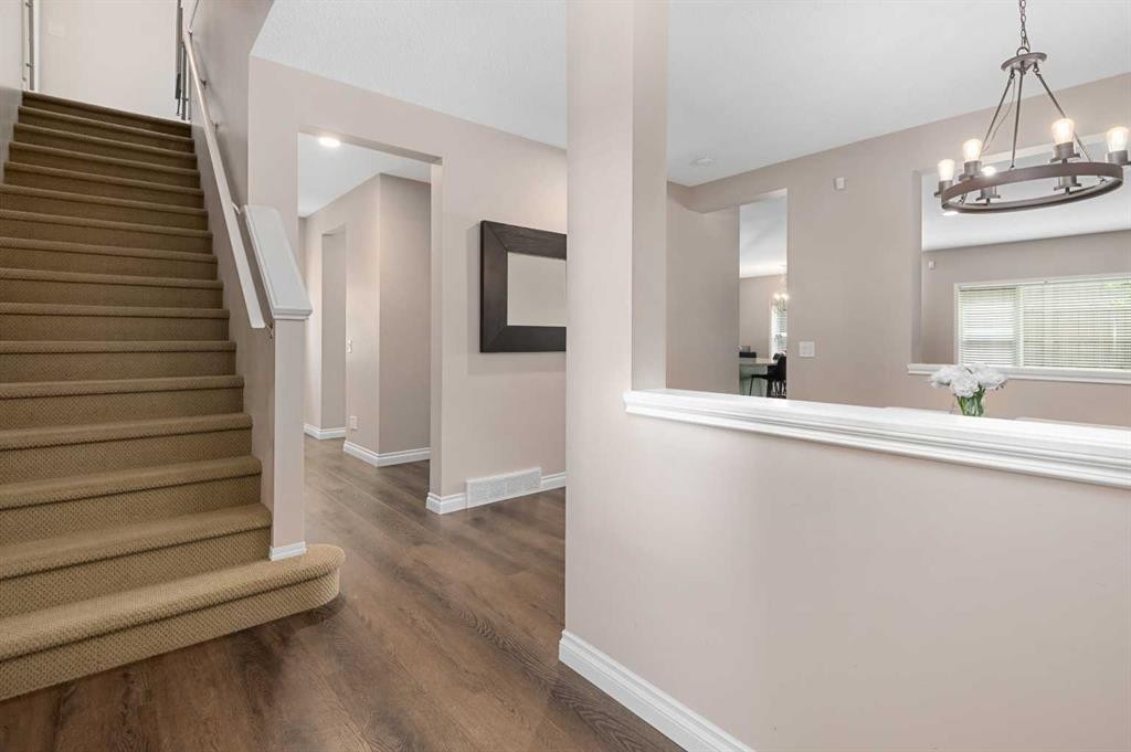 60 Chapala Square Se, Calgary, AB
