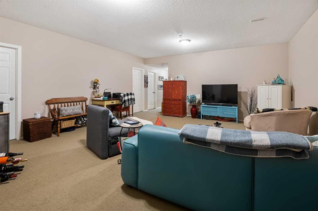 60 Chapala Square Se, Calgary, AB