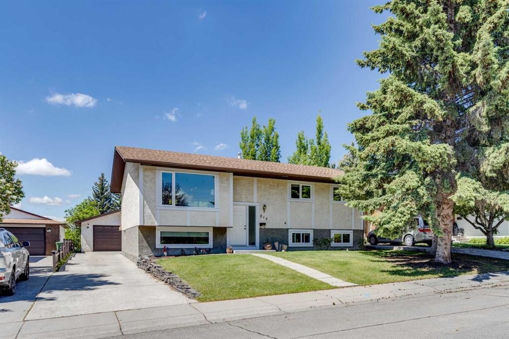 215 Silver Valley Rise Nw, Calgary, AB - Outdoor