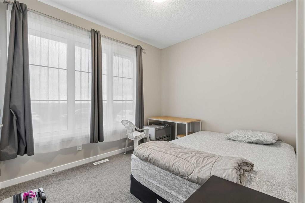 291 Magnolia Square Se, Calgary, AB