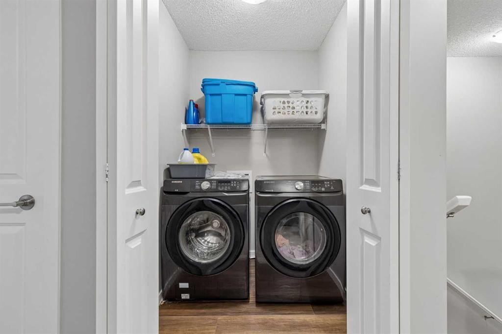 291 Magnolia Square Se, Calgary, AB
