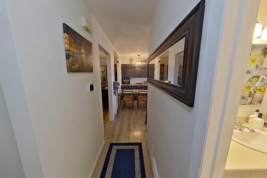 3232 Doverville Crescent Se, Calgary, AB - Indoor Photo Showing Other Room