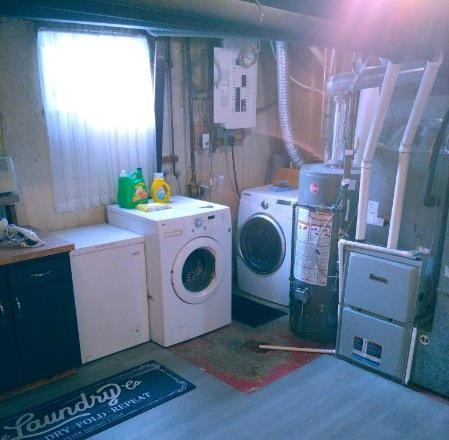 3232 Doverville Crescent Se, Calgary, AB - Indoor Photo Showing Laundry Room