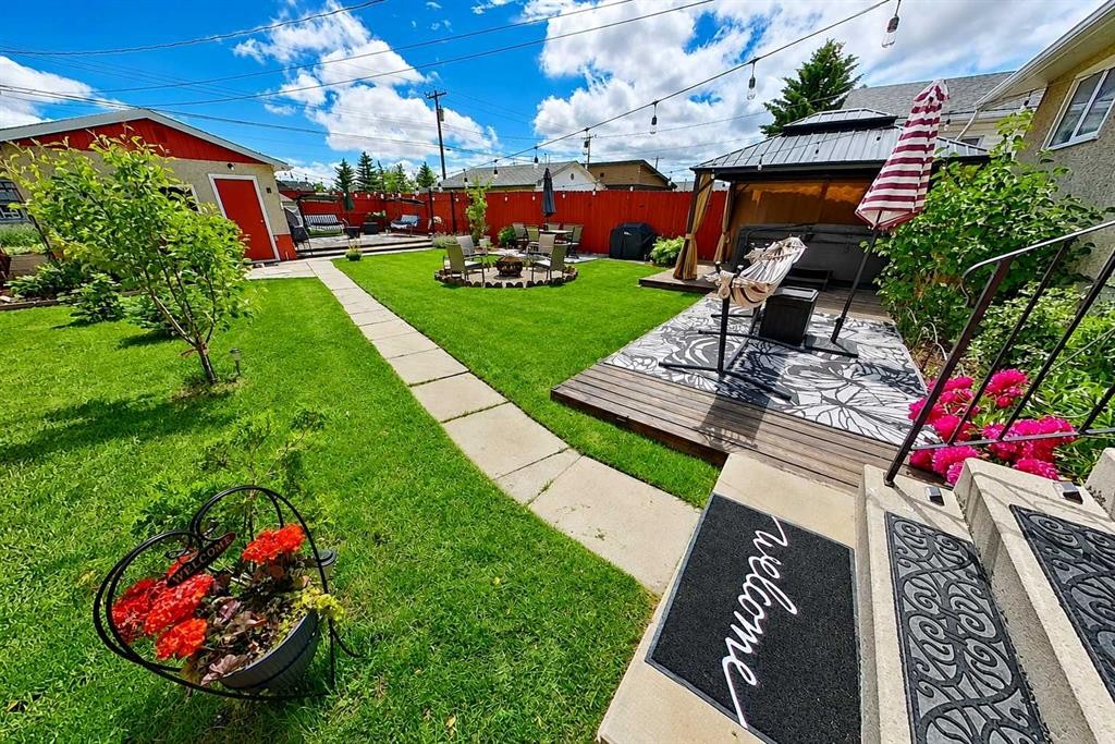 3232 Doverville Crescent Se, Calgary, AB - Outdoor