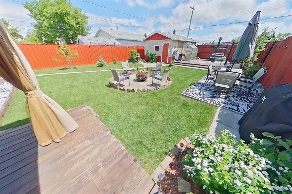 3232 Doverville Crescent Se, Calgary, AB - Outdoor