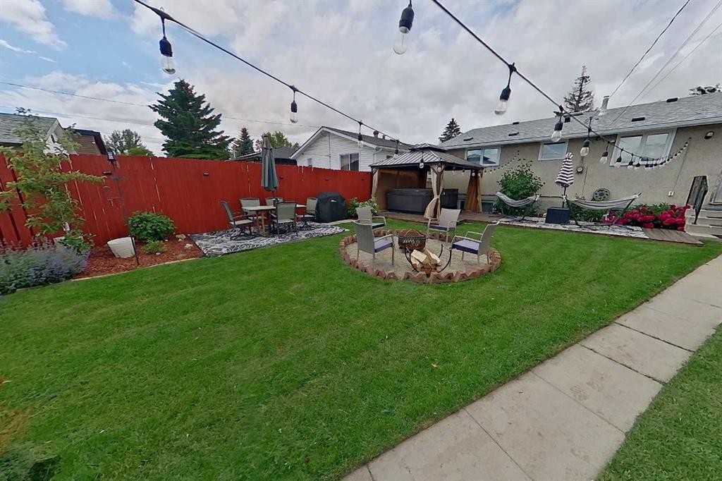 3232 Doverville Crescent Se, Calgary, AB - Outdoor