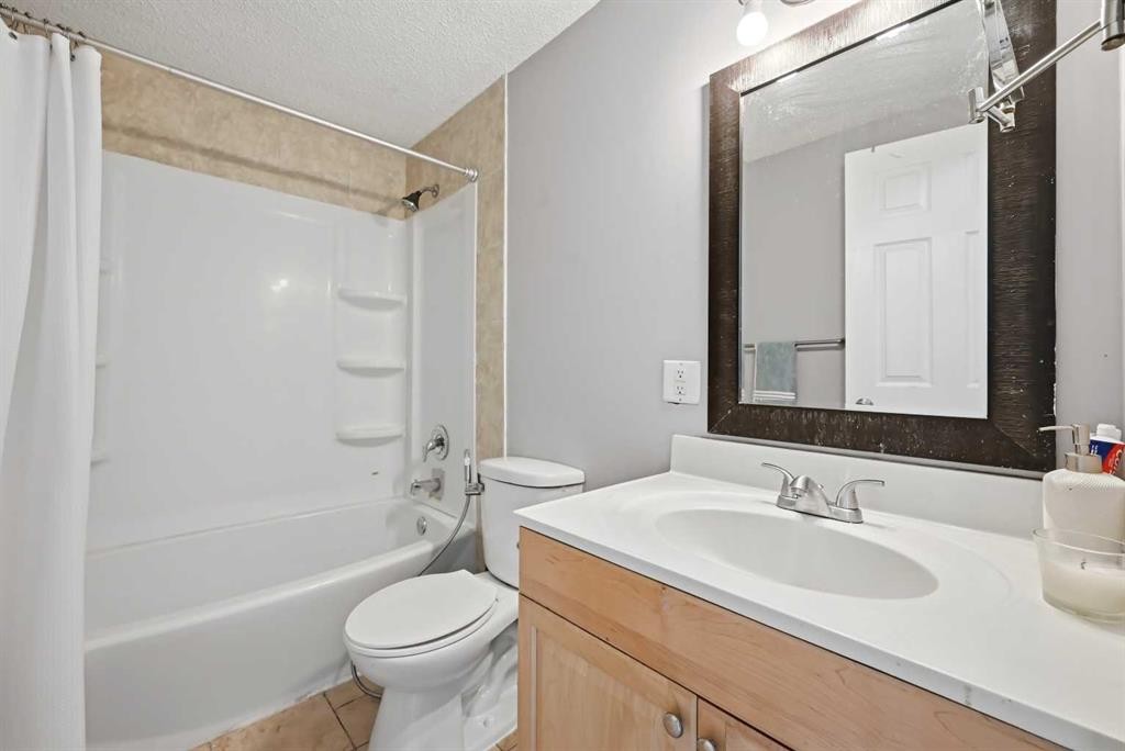 11-1155 Falconridge Drive Ne, Calgary, AB
