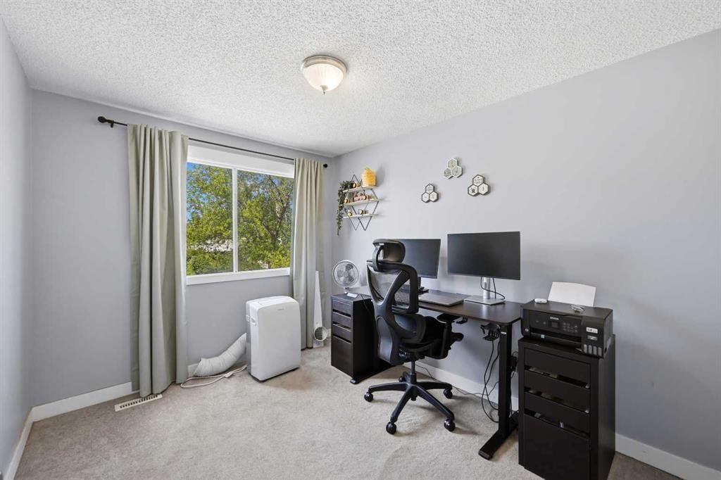 11-1155 Falconridge Drive Ne, Calgary, AB