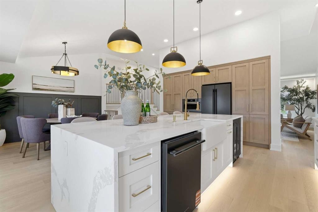 60 Lake Lucerne Close Se, Calgary, AB - Indoor