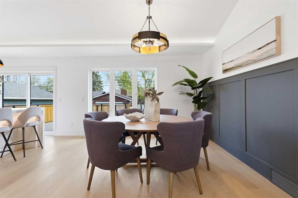 60 Lake Lucerne Close Se, Calgary, AB - Indoor Photo Showing Dining Room