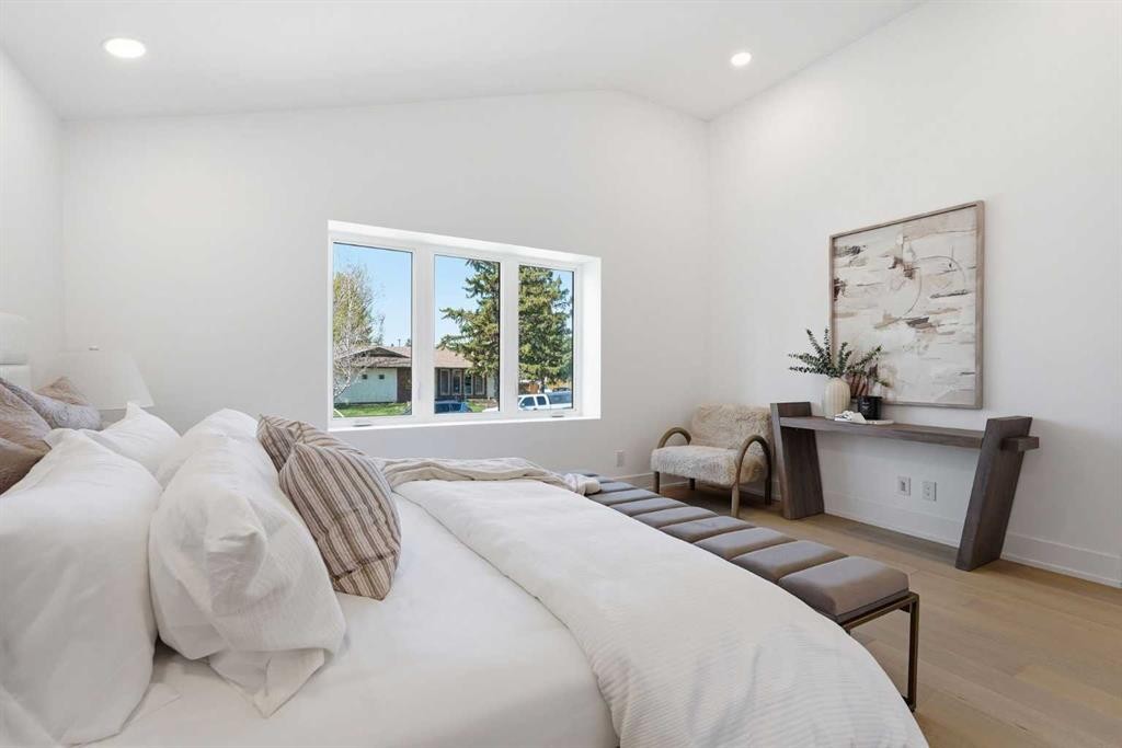 60 Lake Lucerne Close Se, Calgary, AB - Indoor Photo Showing Bedroom