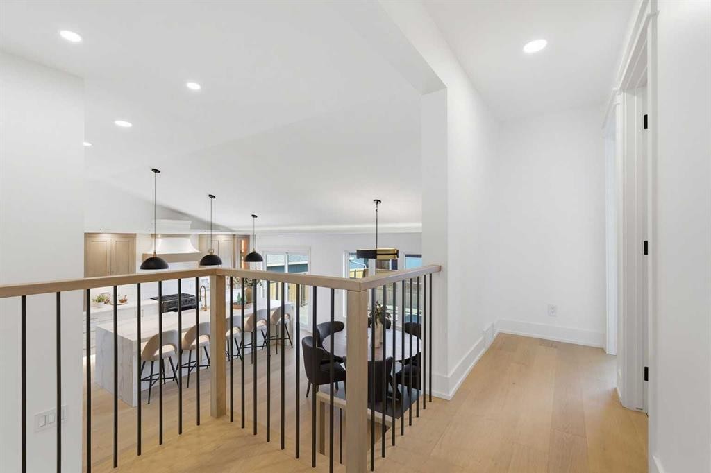 60 Lake Lucerne Close Se, Calgary, AB - Indoor Photo Showing Other Room