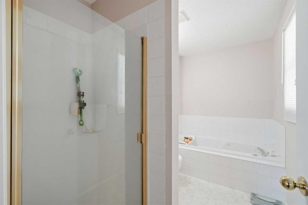 74 Tuscarora Heights Nw, Calgary, AB