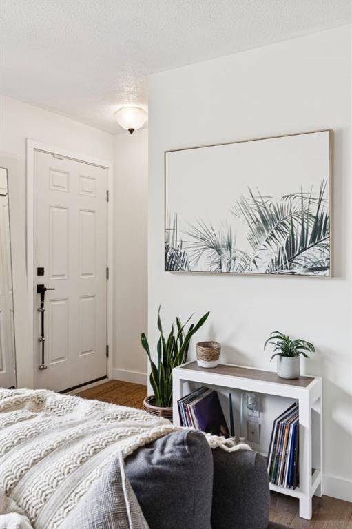 18-11240 6 Street Sw, Calgary, AB - Indoor Photo Showing Bedroom