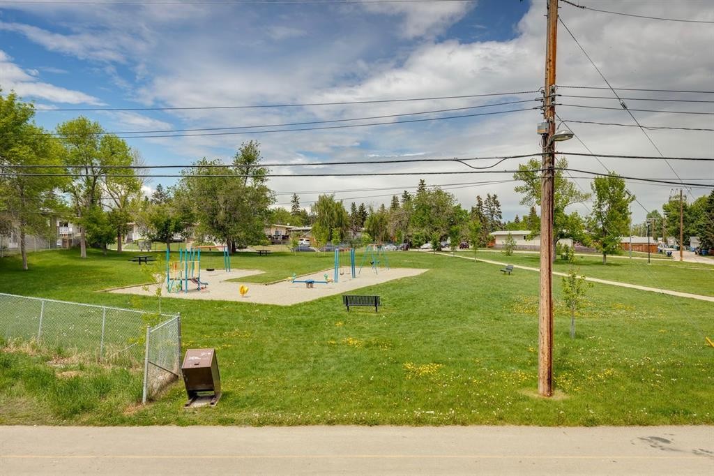 18-11240 6 Street Sw, Calgary, AB - Outdoor With View