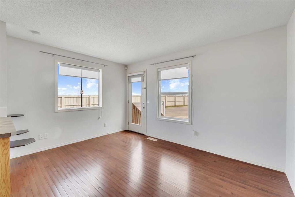 312 Saddlebrook Point Ne, Calgary, AB - Indoor Photo Showing Other Room
