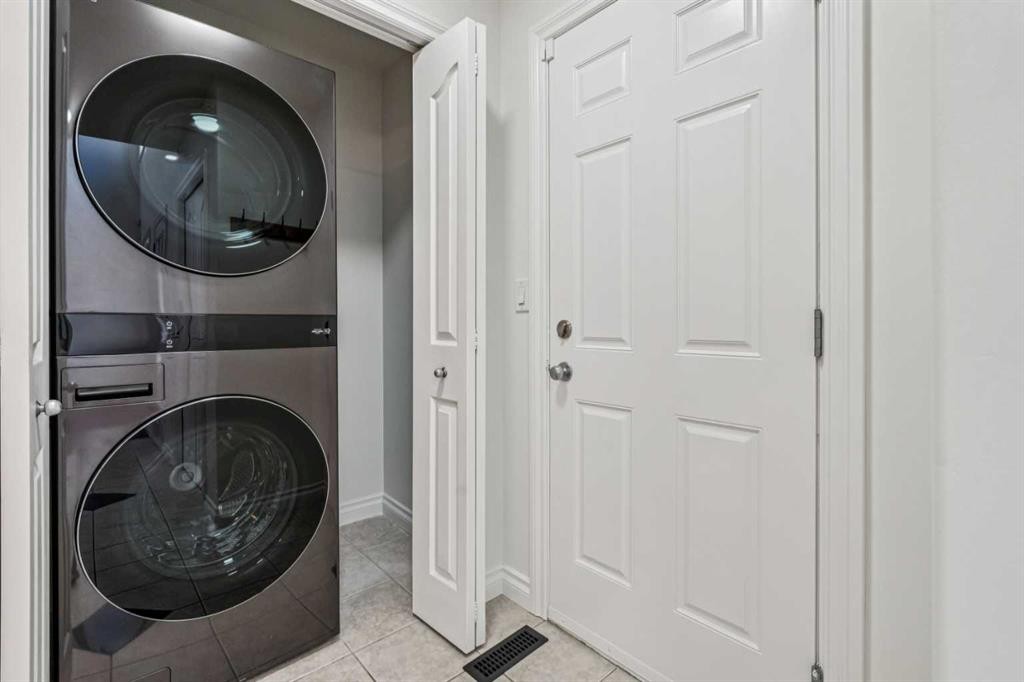 22 Sherwood Cove Nw, Calgary, AB
