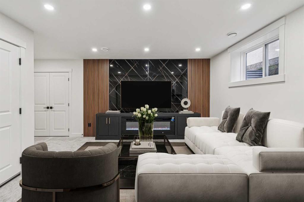 22 Sherwood Cove Nw, Calgary, AB