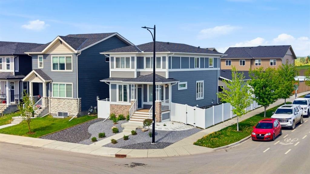 2 Birch Glen, Okotoks, AB