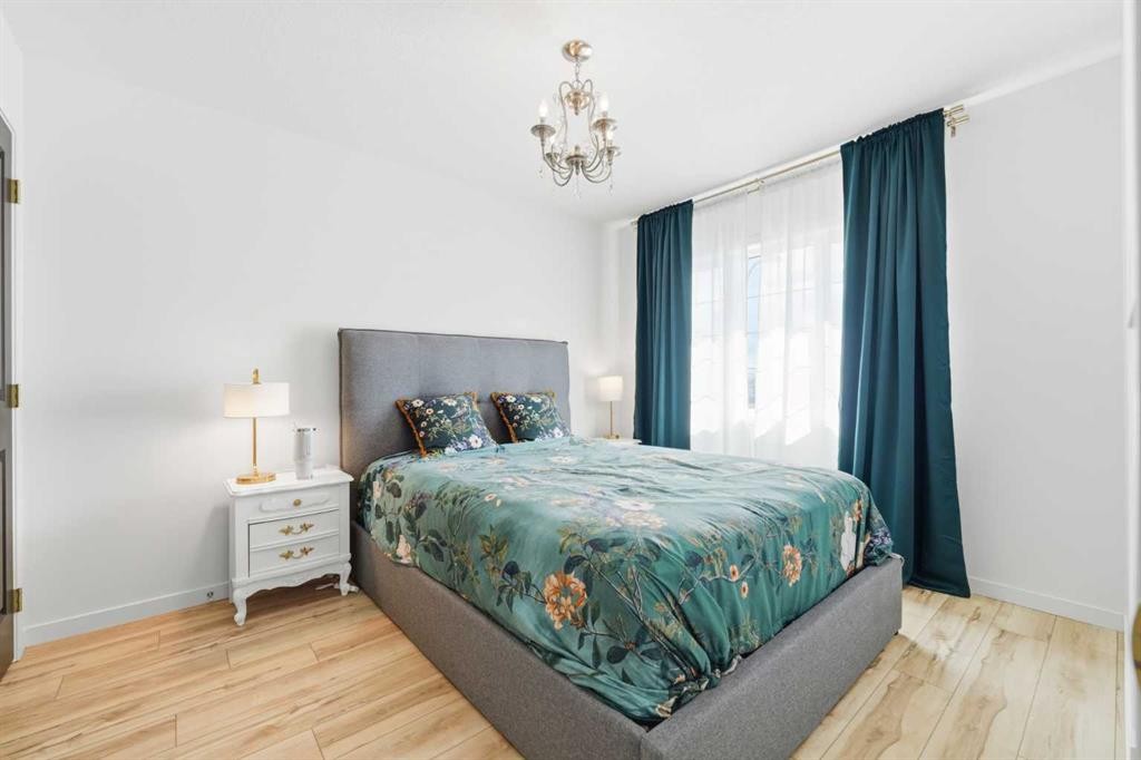 2 Birch Glen, Okotoks, AB
