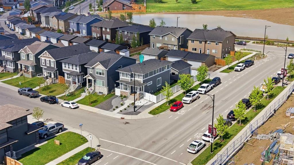 2 Birch Glen, Okotoks, AB