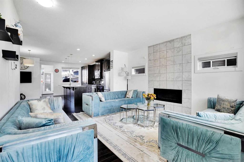 158 Redstone Common Ne, Calgary, AB