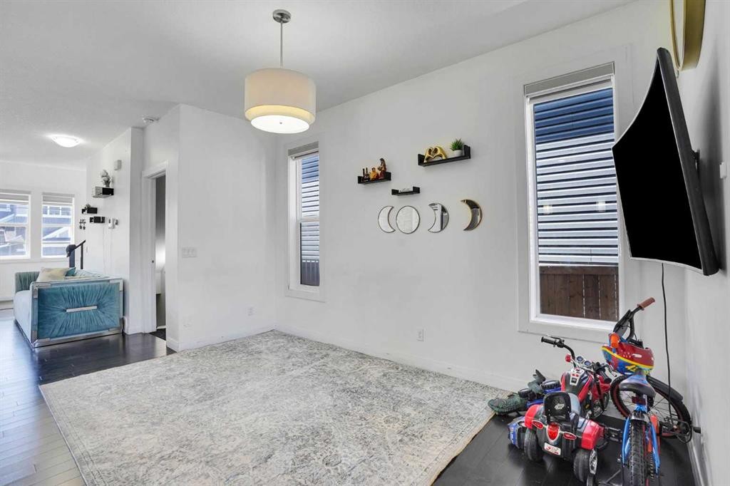 158 Redstone Common Ne, Calgary, AB