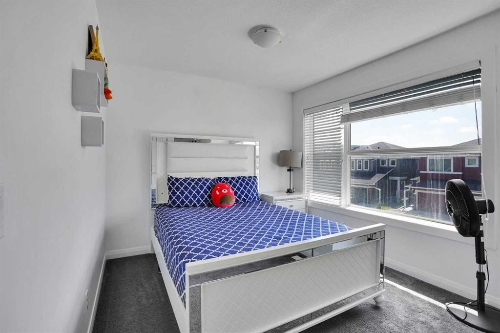 158 Redstone Common Ne, Calgary, AB