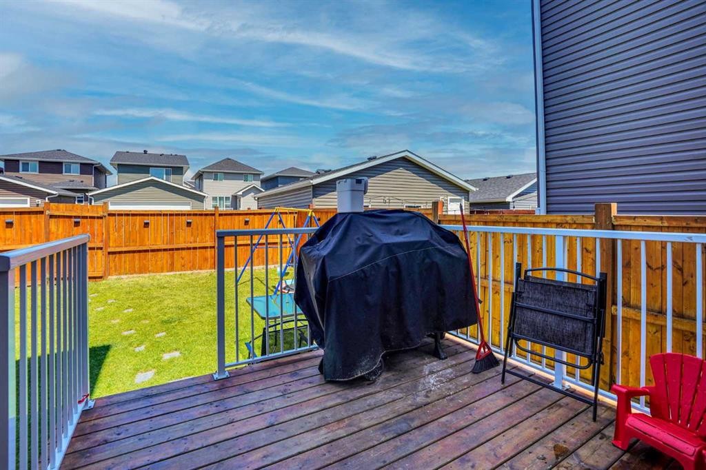 158 Redstone Common Ne, Calgary, AB