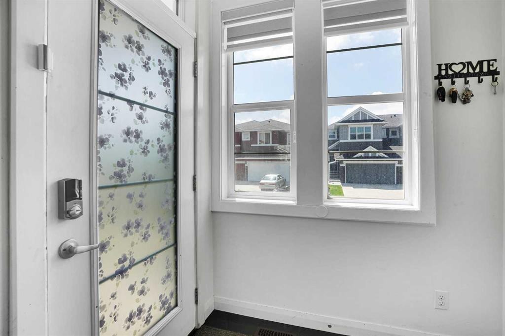 158 Redstone Common Ne, Calgary, AB