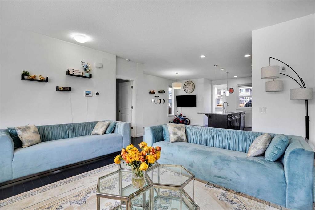 158 Redstone Common Ne, Calgary, AB