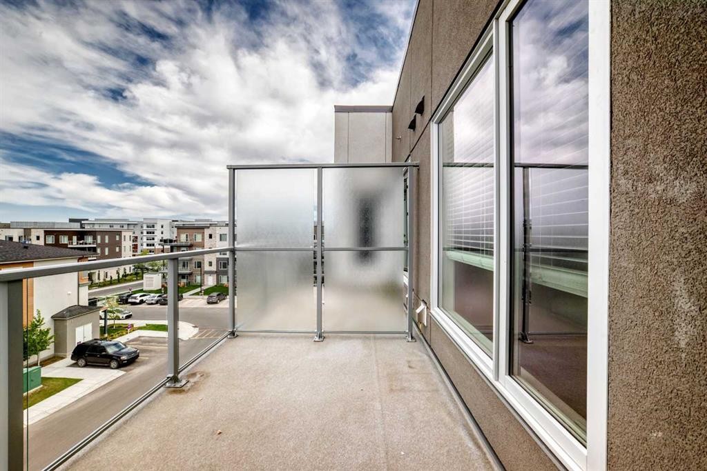 403-200 Shawnee Square Sw, Calgary, AB