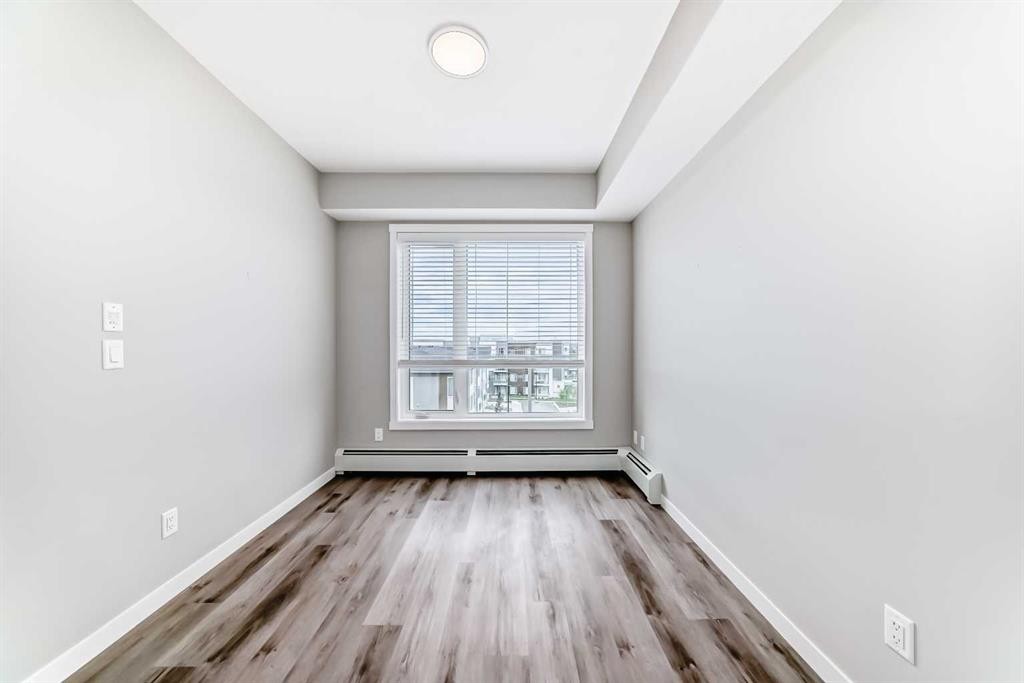 403-200 Shawnee Square Sw, Calgary, AB