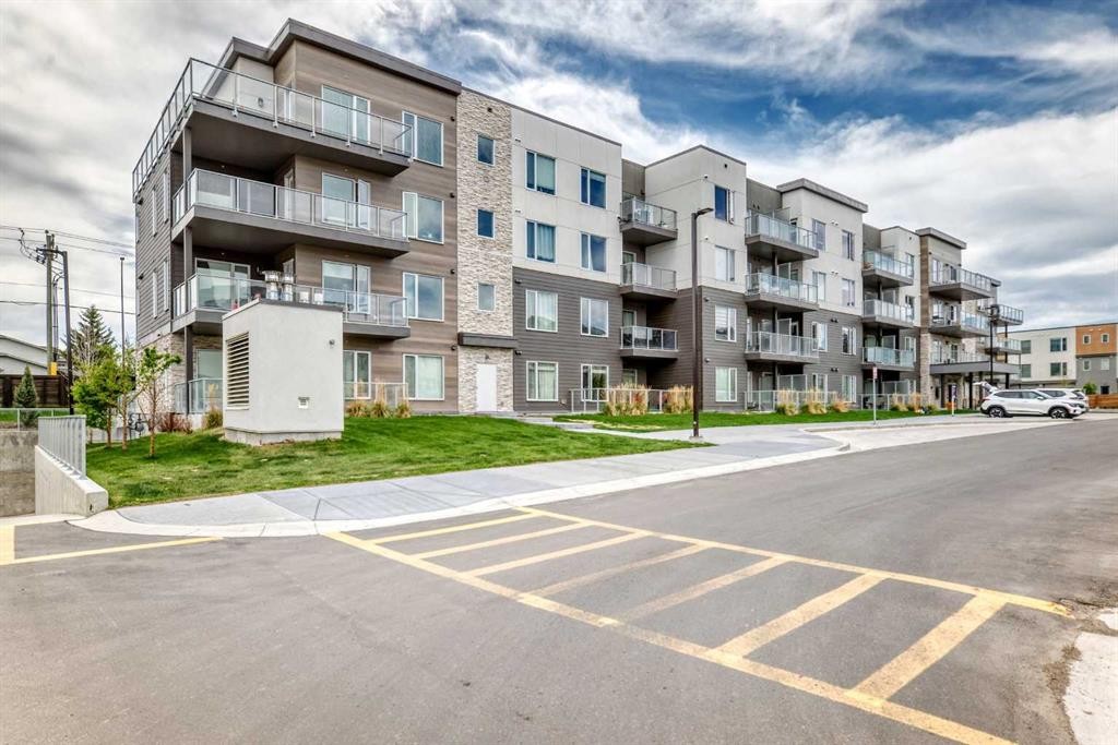 403-200 Shawnee Square Sw, Calgary, AB