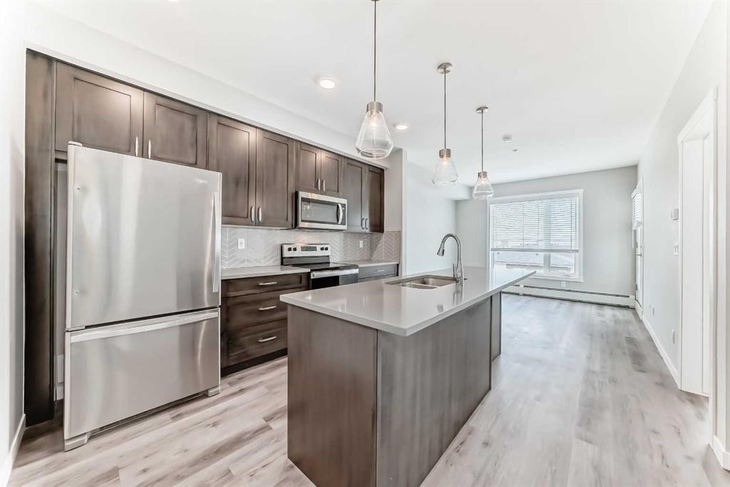 403-200 Shawnee Square Sw, Calgary, AB