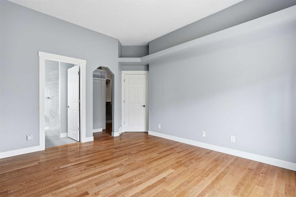 209 Oakmere Close, Chestermere, AB