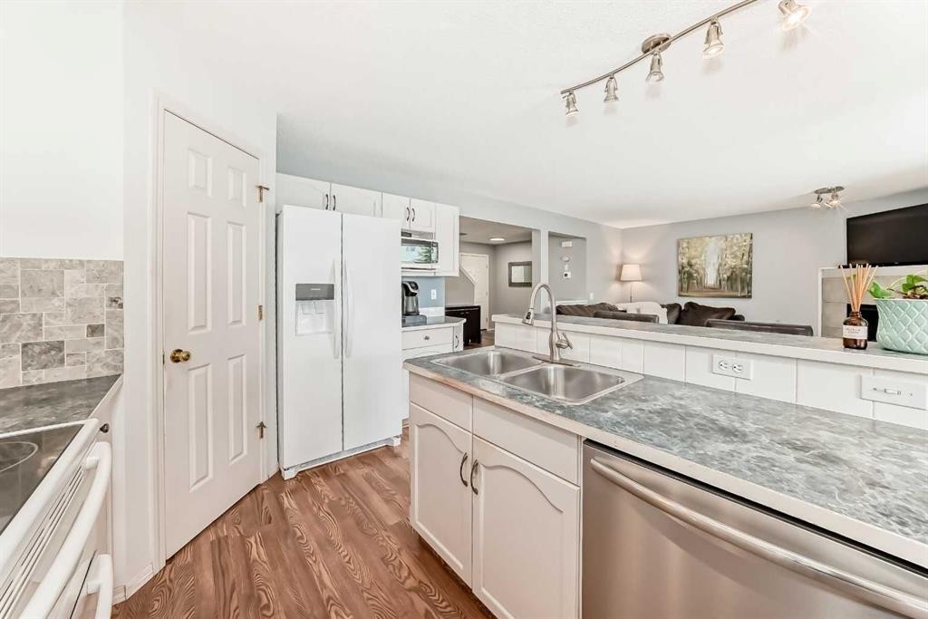 15 Citadel Meadow Crescent Nw, Calgary, AB