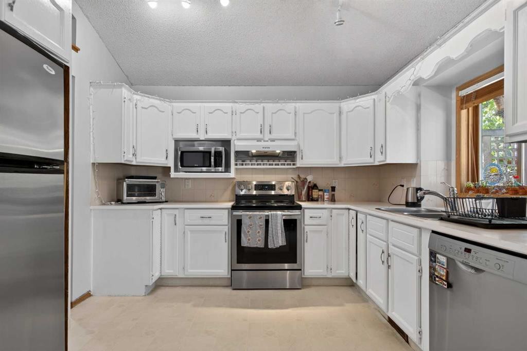 60 Scandia Hill Nw, Calgary, AB
