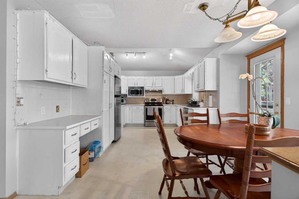 60 Scandia Hill Nw, Calgary, AB