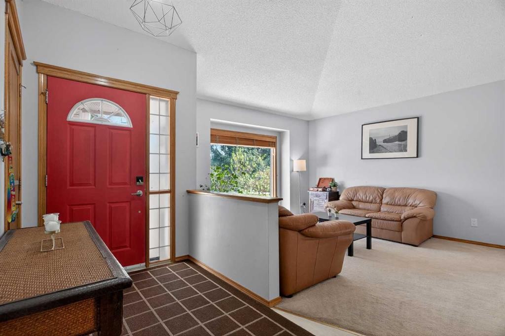 60 Scandia Hill Nw, Calgary, AB