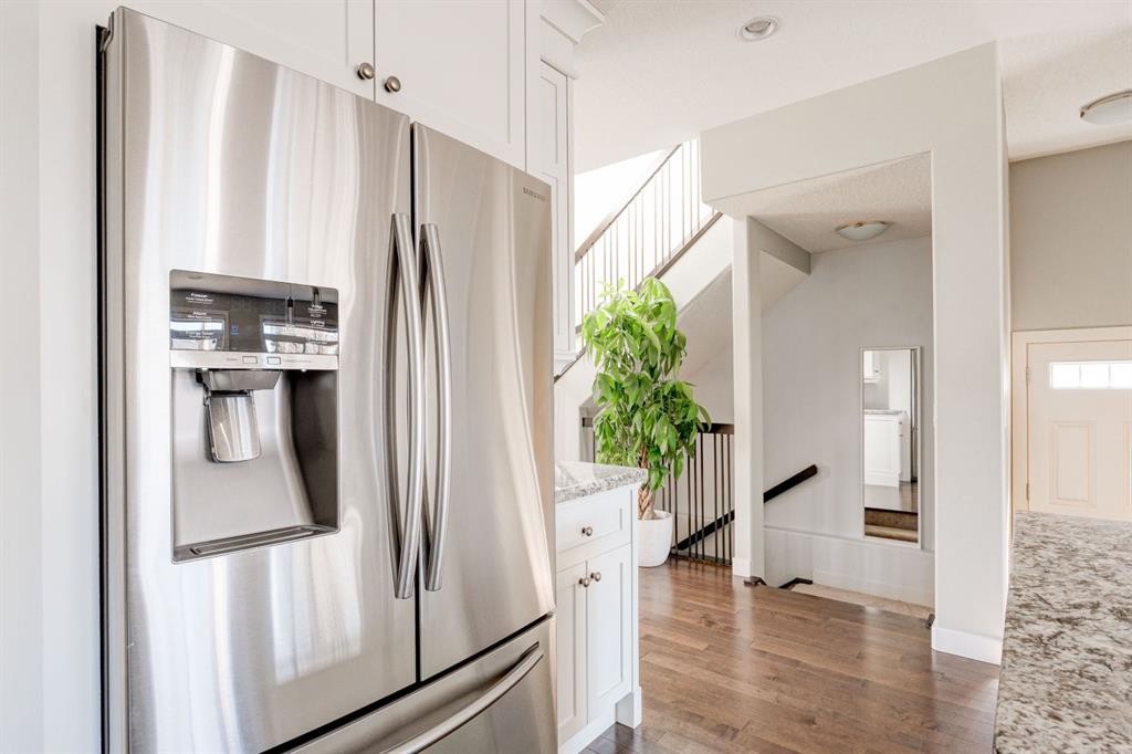 3529 3 Avenue Sw, Calgary, AB