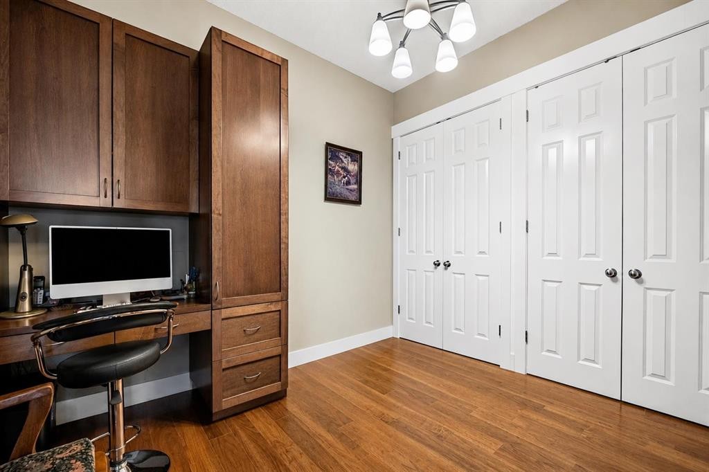 404-4 Hemlock Crescent Sw, Calgary, AB