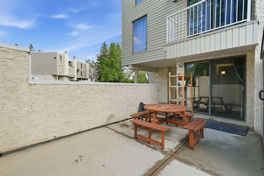 411-3500 Varsity Drive Nw, Calgary, AB