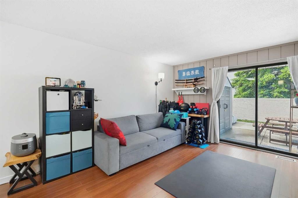 411-3500 Varsity Drive Nw, Calgary, AB