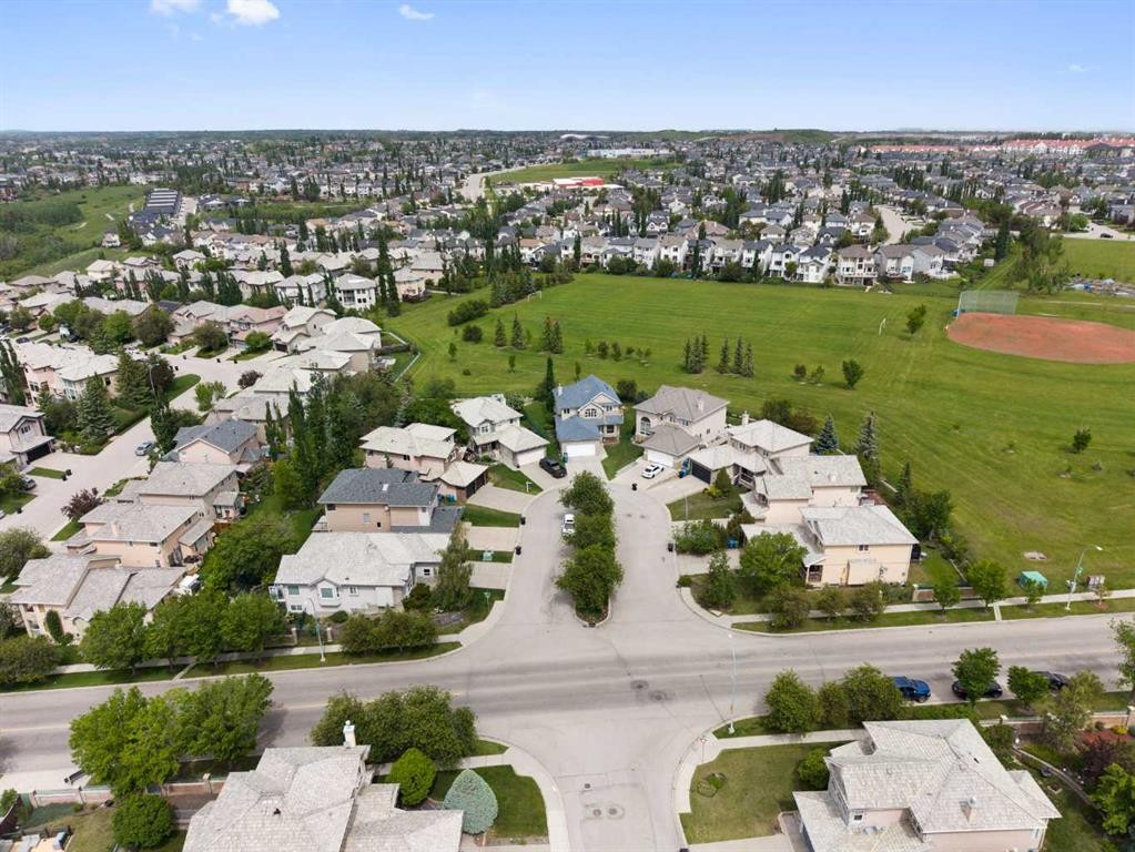 410 Royal Crest Bay Nw, Calgary, AB - Outdoor With View